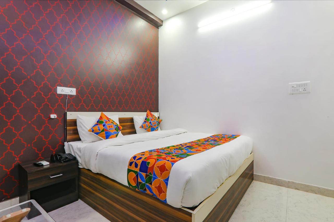 Fabexpress Ss Grand Hotel Banthra Sikandarpur Luaran gambar